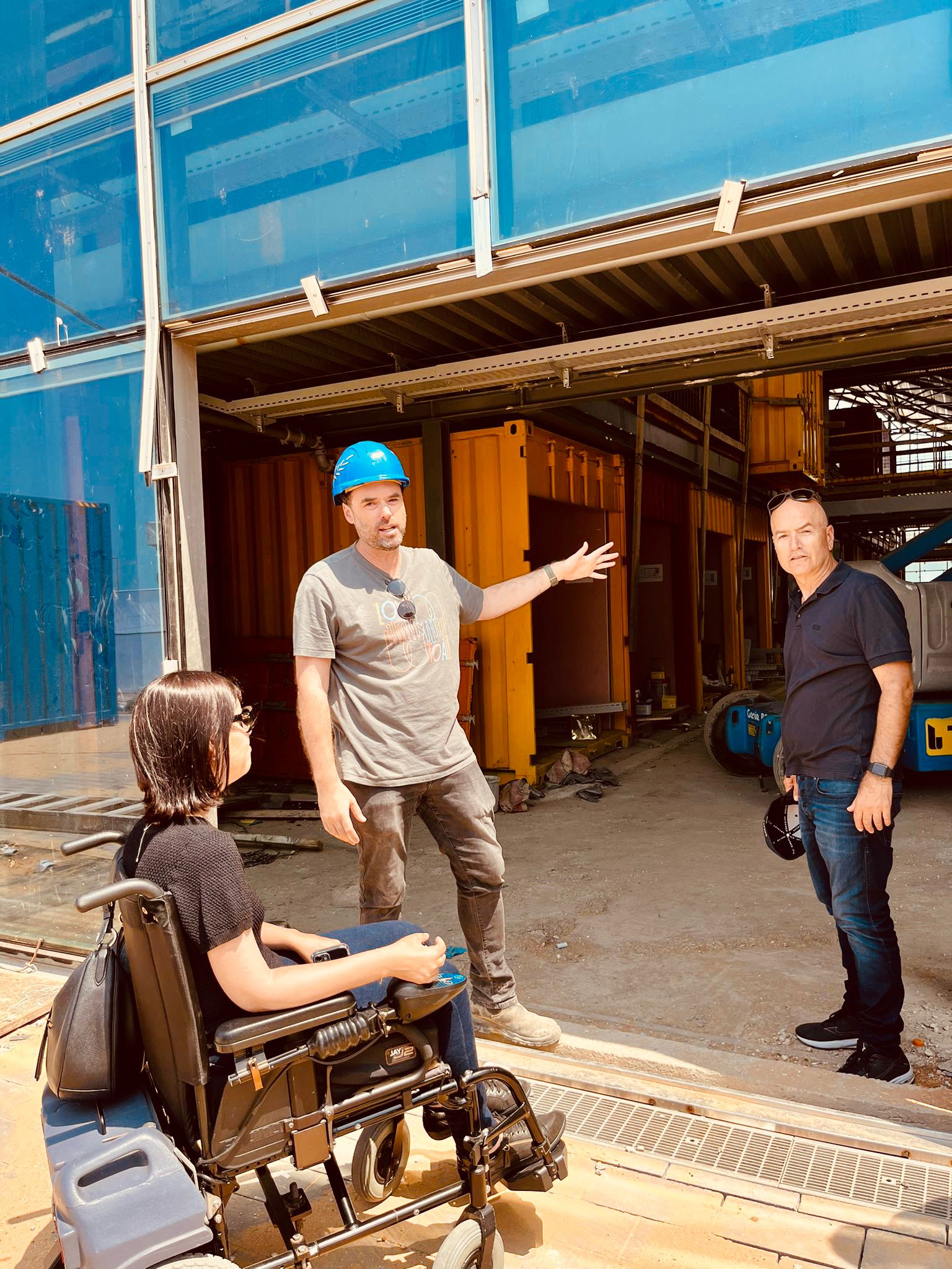 קיסלוב קיי אדריכלים- סיור עם שרת האנרגיה 2022